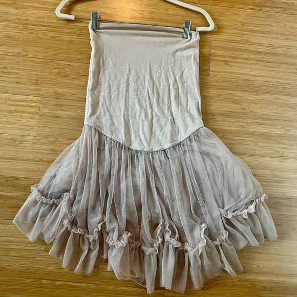 Free People Dresses & Skirts - Free People Intimately Carrie-Inspired Many Layers Solid Midi Skirt